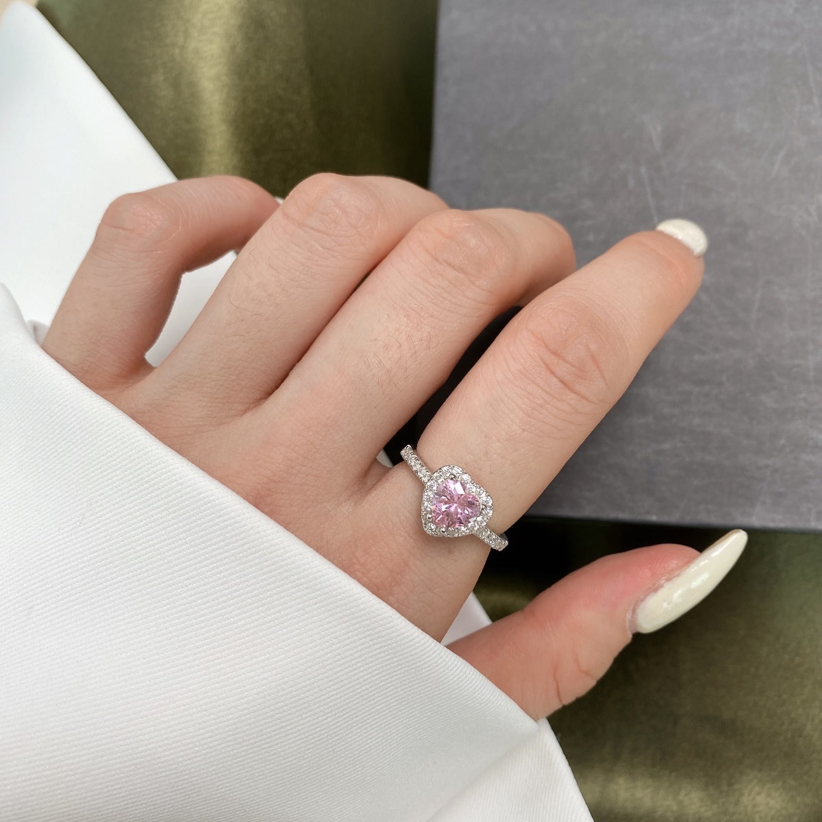 Anello cuore medio rosa e zirconi