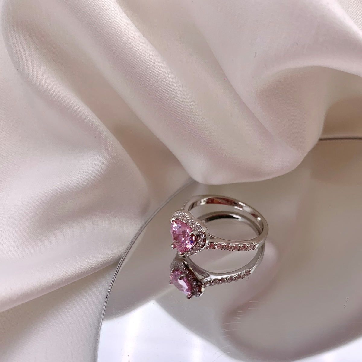 Anello cuore medio rosa e zirconi